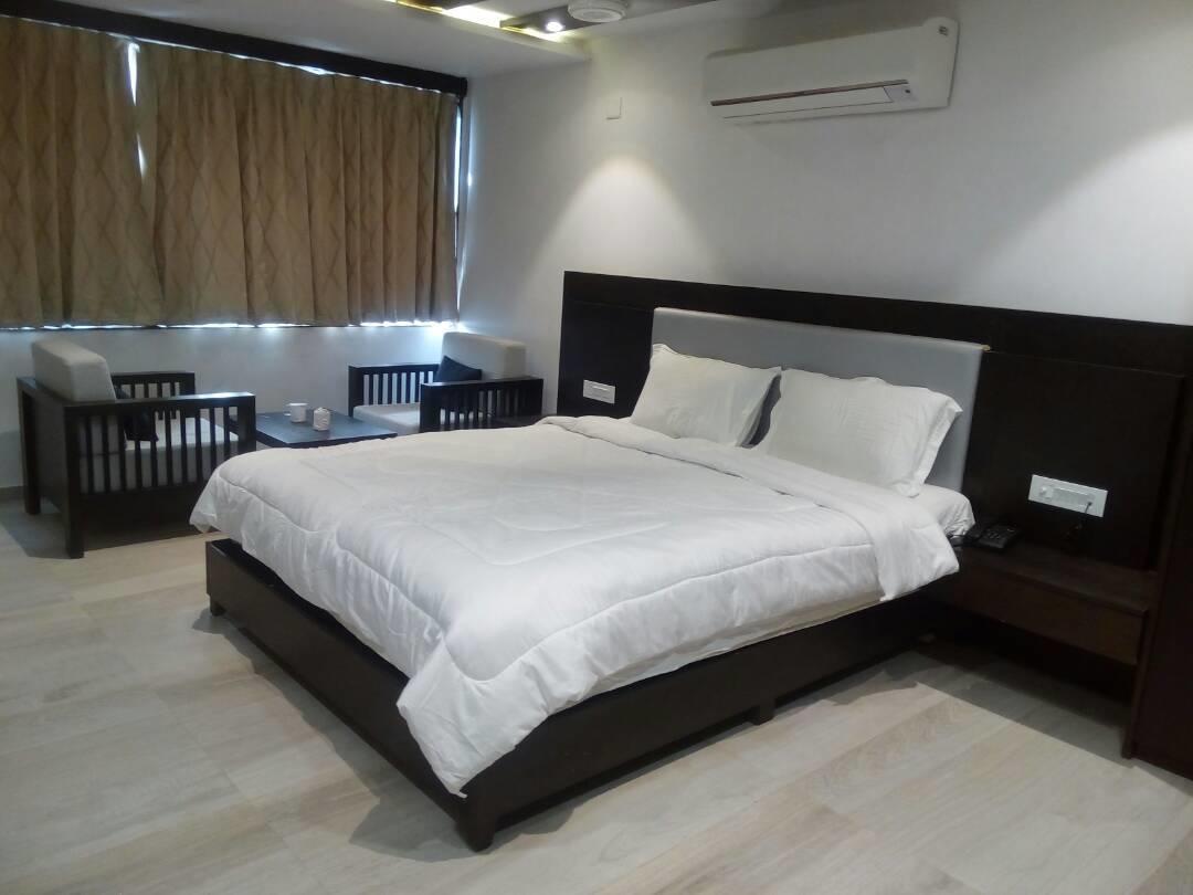 The Meera Hotel Derol 외부 사진